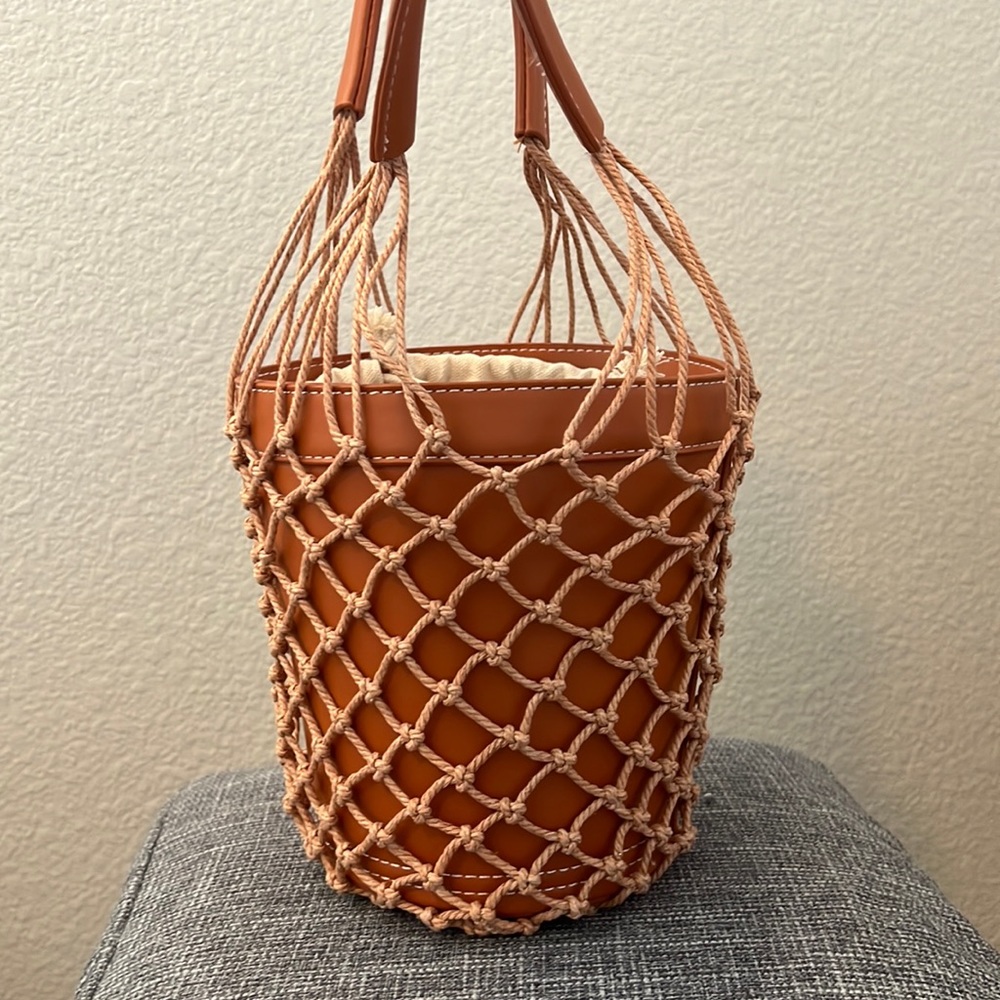 bucket bag